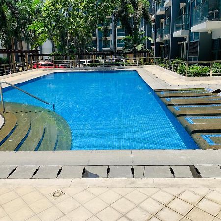 One Palm Tree Villas Condominium - Studio Room With Balcony - Across Terminal 3 มะนิลา ภายนอก รูปภาพ